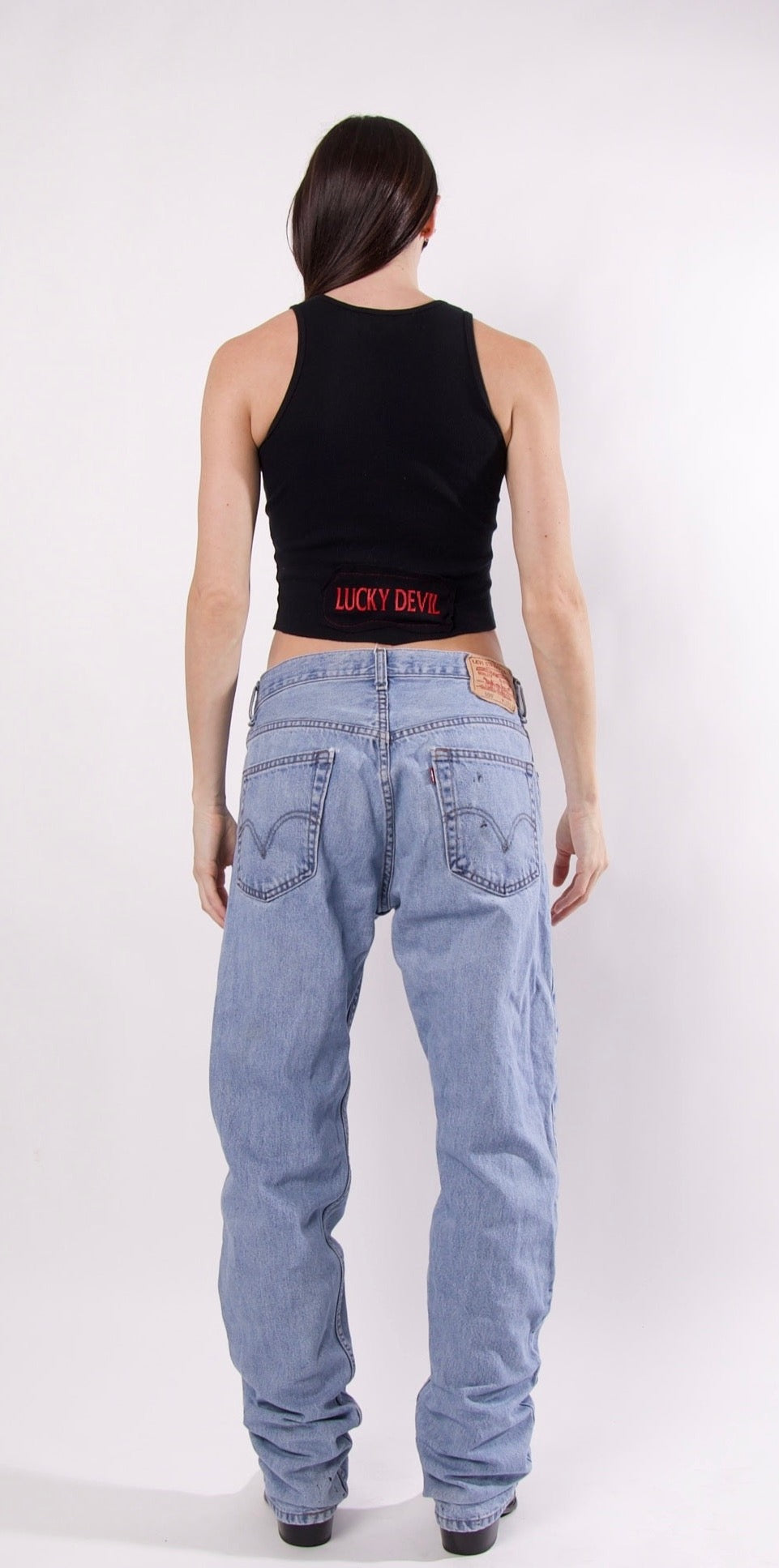 DISTRESSED LOW RISE LEVIS