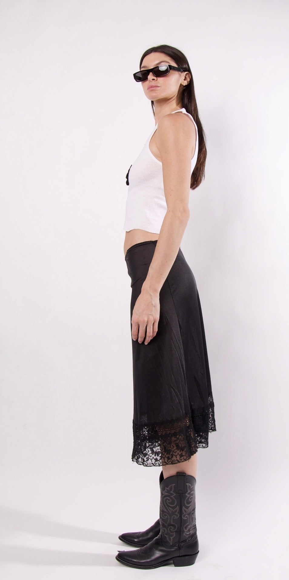 VINTAGE LACE SKIRT