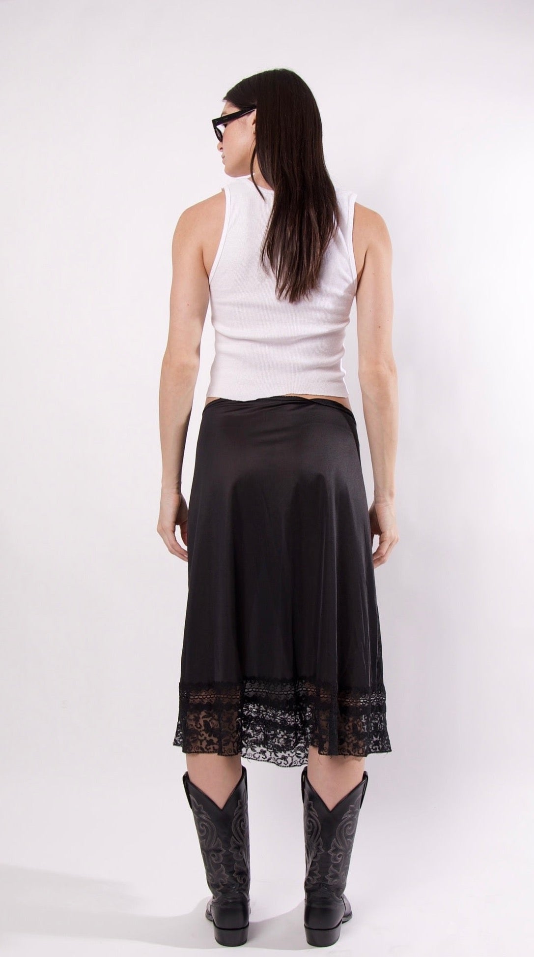 VINTAGE LACE SKIRT
