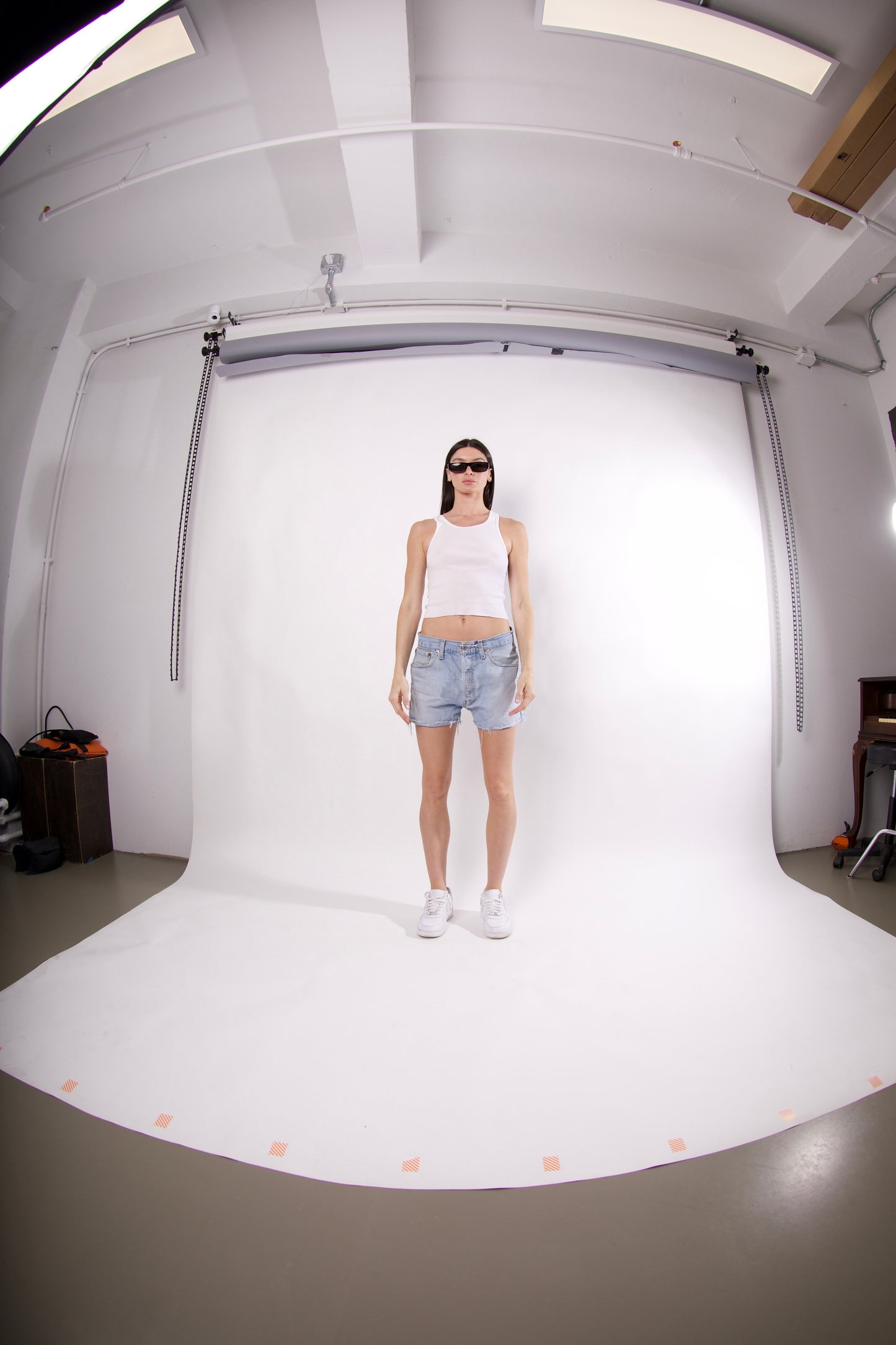 LOW RISE LEVIS SHORTS